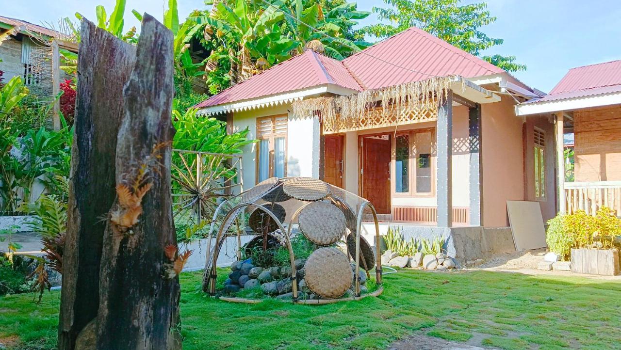 Lontart Guesthouse Nggorang Buitenkant foto